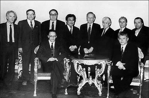После подписания соглашения о развитии академической науки в Якутии (1992)